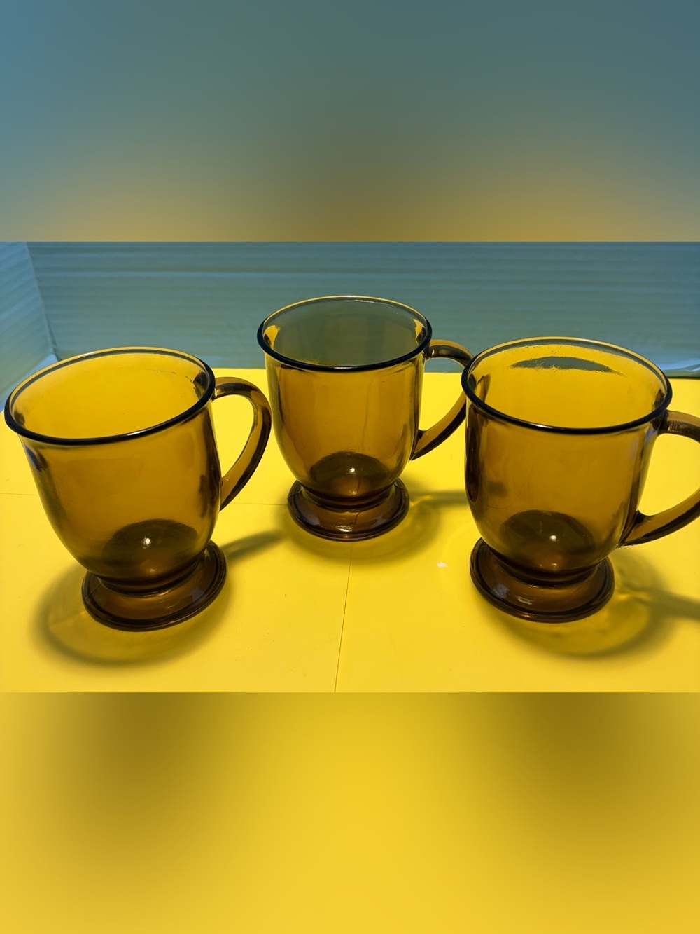 Anchor Hocking 3-Piece Brown Glass Mugs w/ Handles Round 4 in D x 5 in H